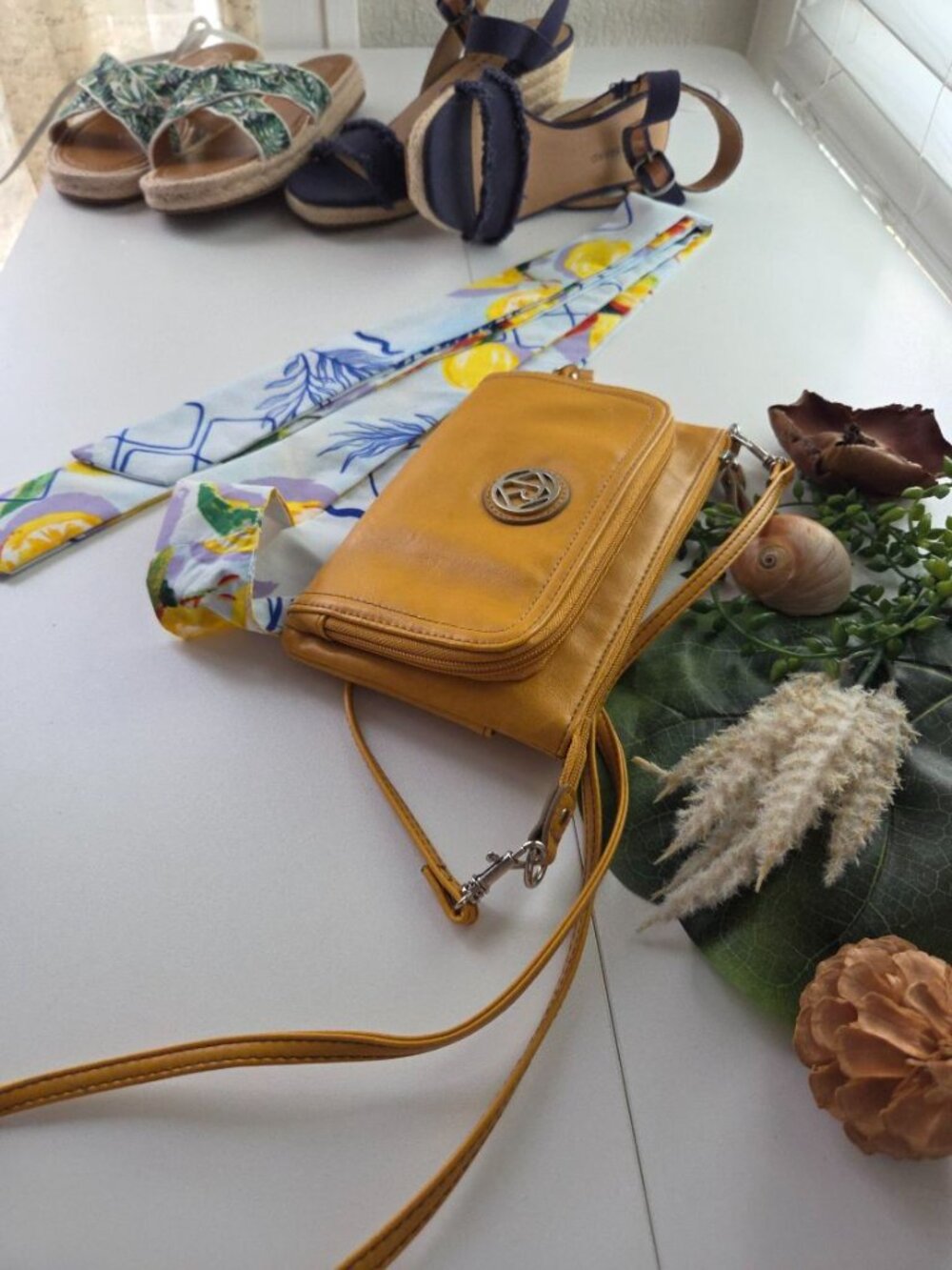 Relic By Fossil Vintage 1990s Yellow Mustard Crossbody Bag